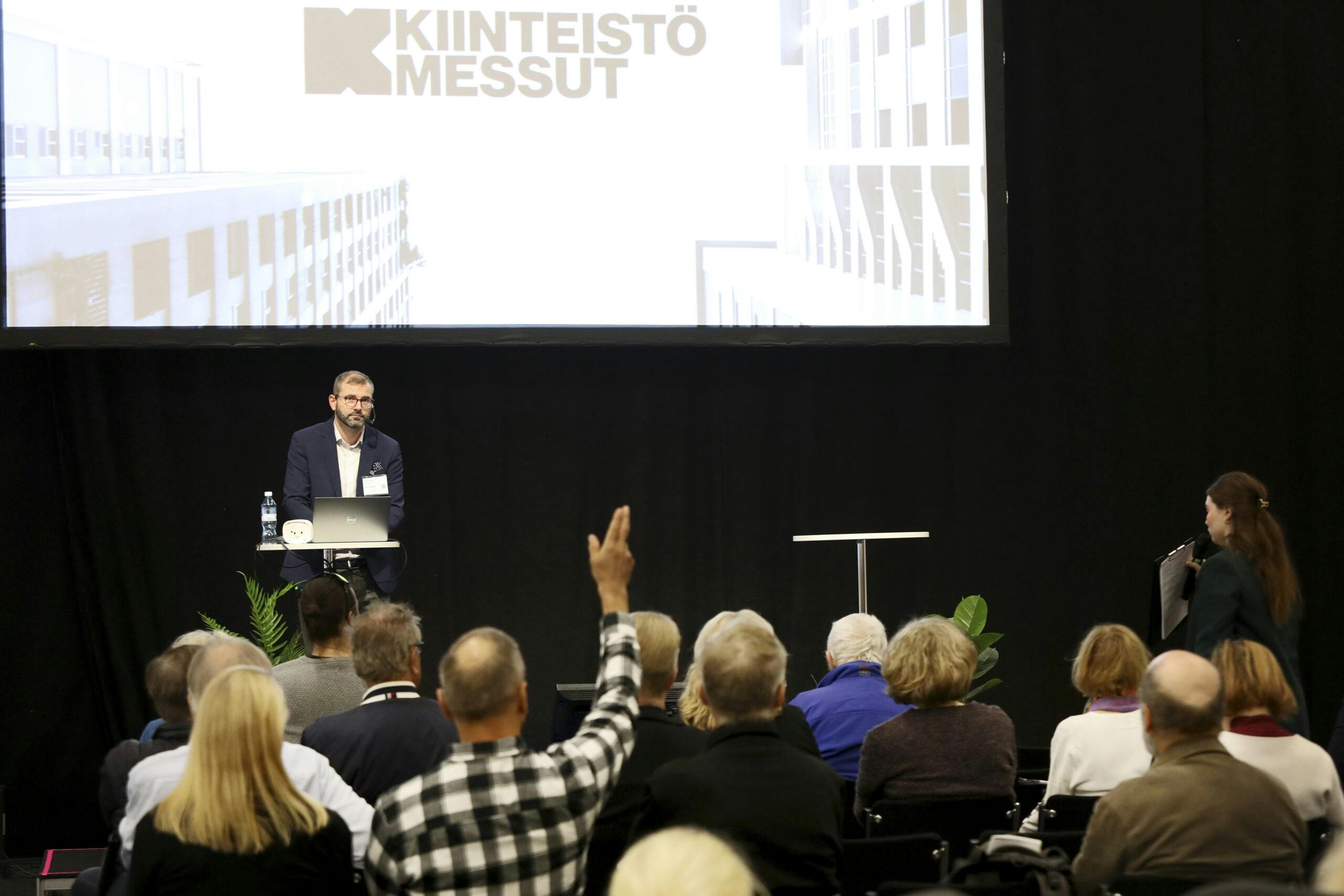 Kiinteistö messut puhuja