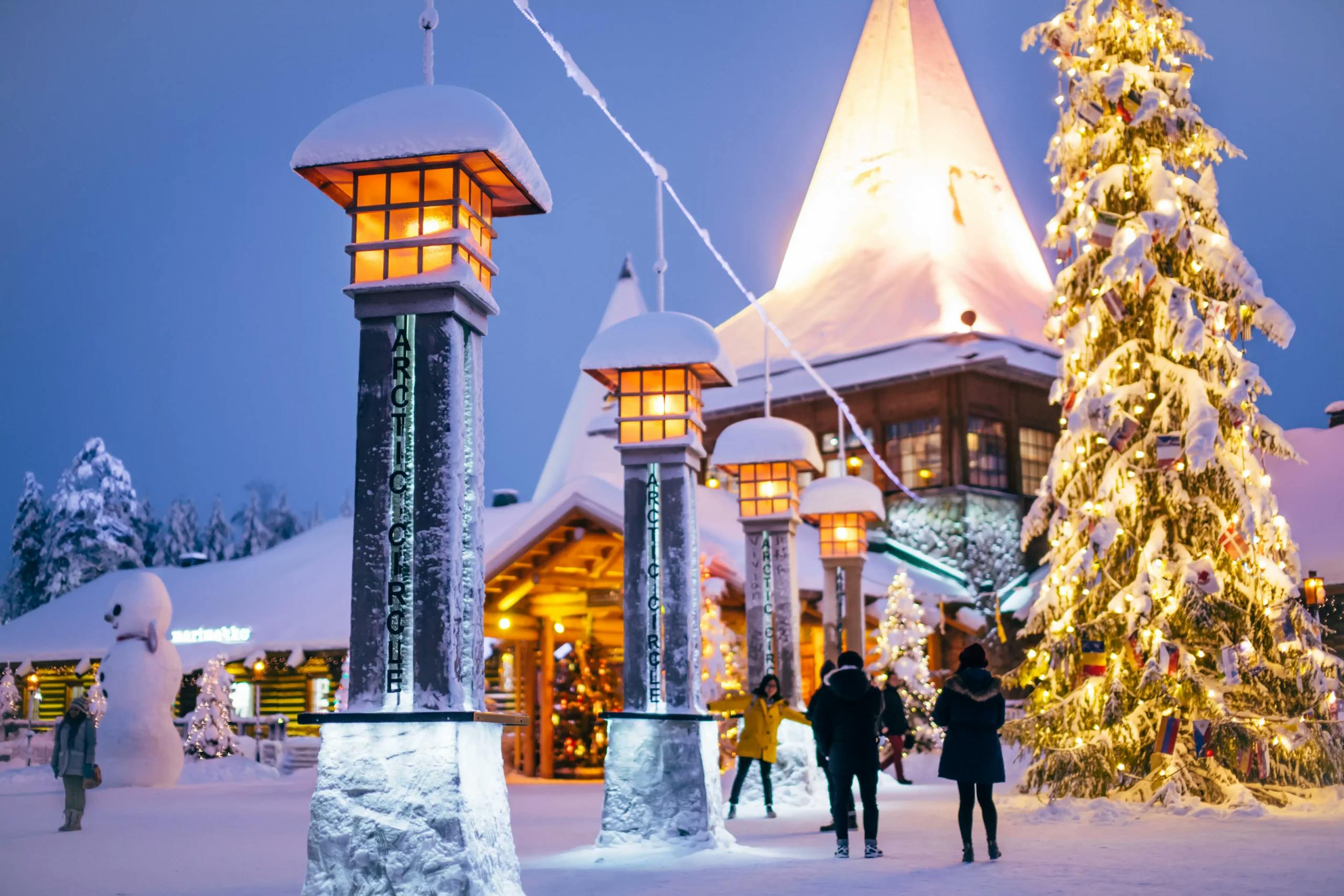 Tapaa Joulupukki ja koe taianomainen päivä Pajakylässä!