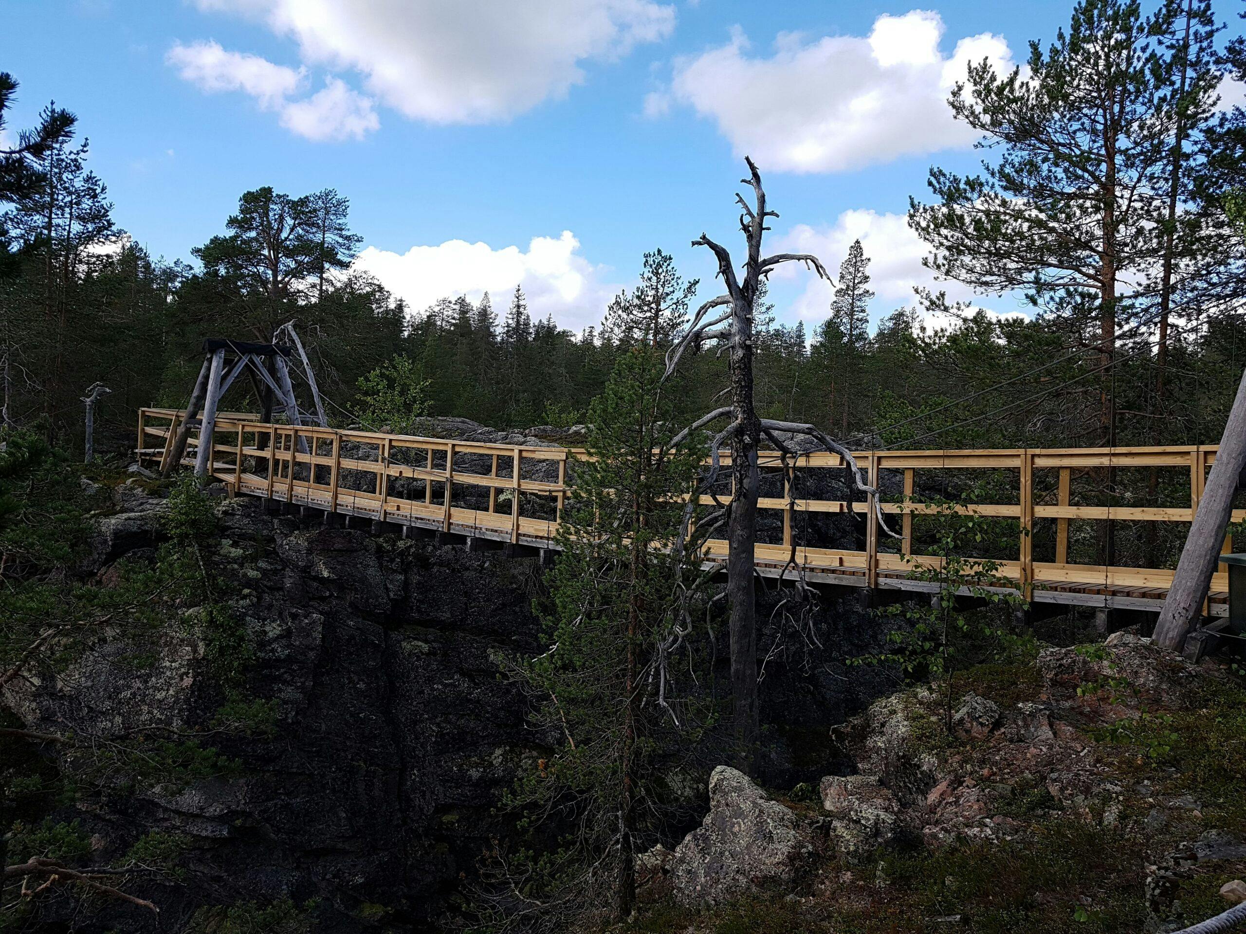 Pirunkurun vaellus Pyhätunturin lähettyvillä.