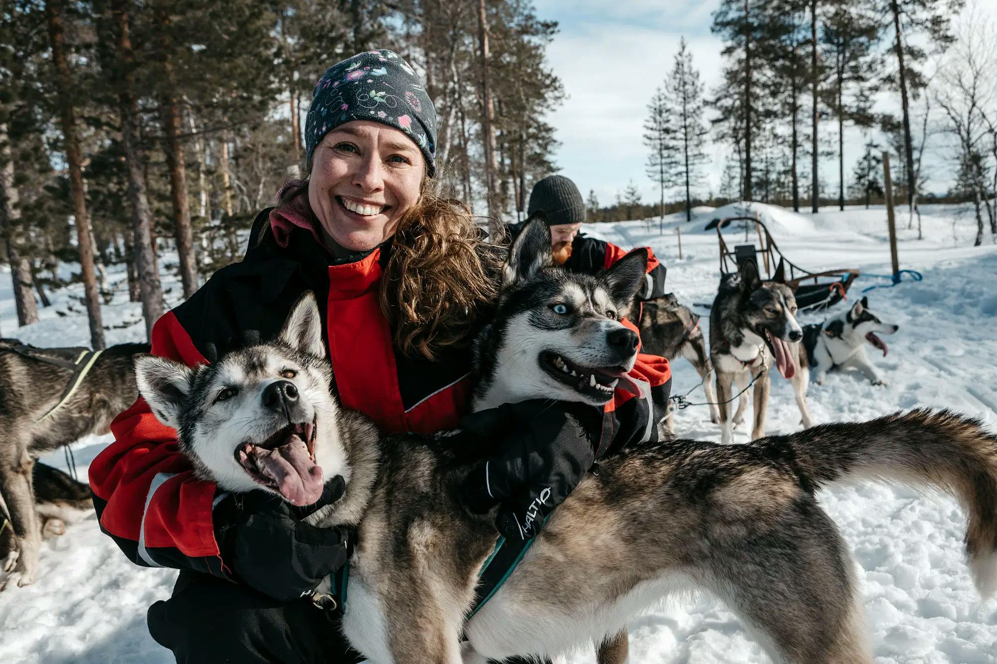 Talvinen retki huskyvaljakon kyydissä!