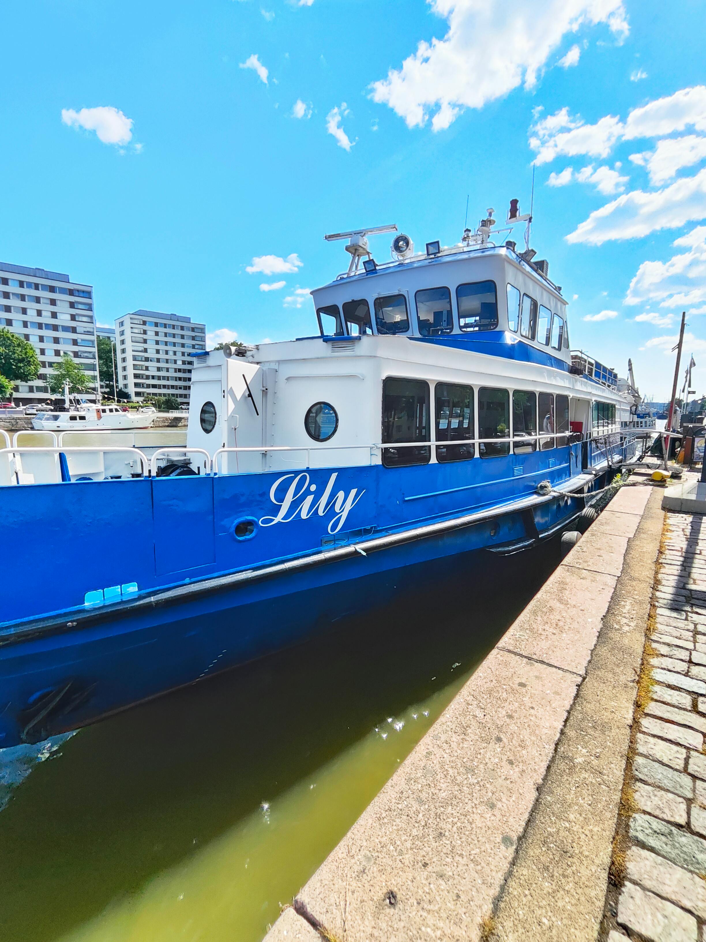 MS Lily Airisto risteilyn laivana.