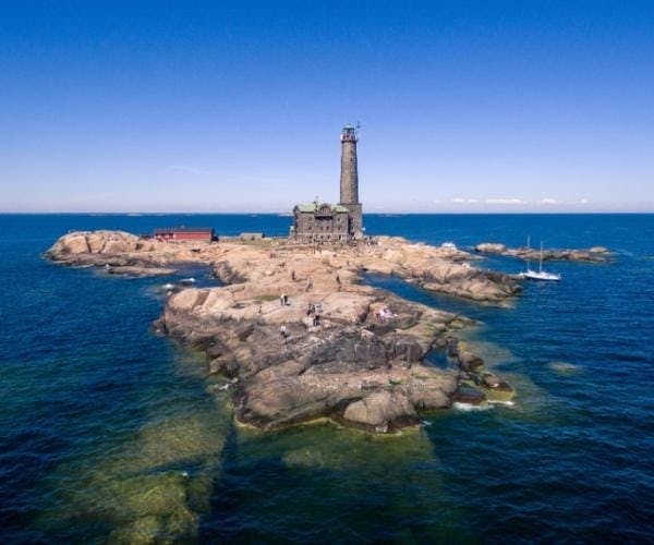 Päiväretki Bengtskärin majakalle.