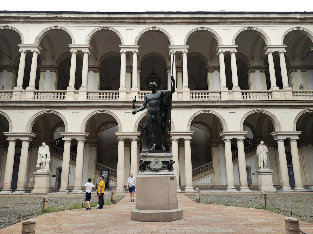 Pinacoteca di Brera -taidegallerian piha Milanossa, Italiassa
