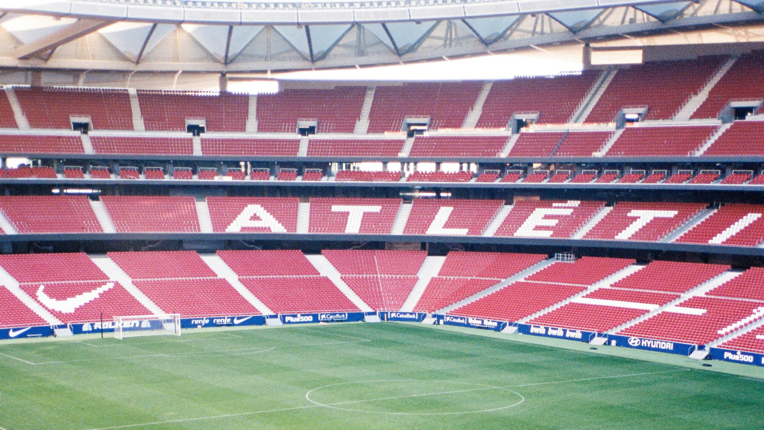 Wanda Metropolitano jalkapallostadion Madrid, Espanja. Tyhjä katsomo