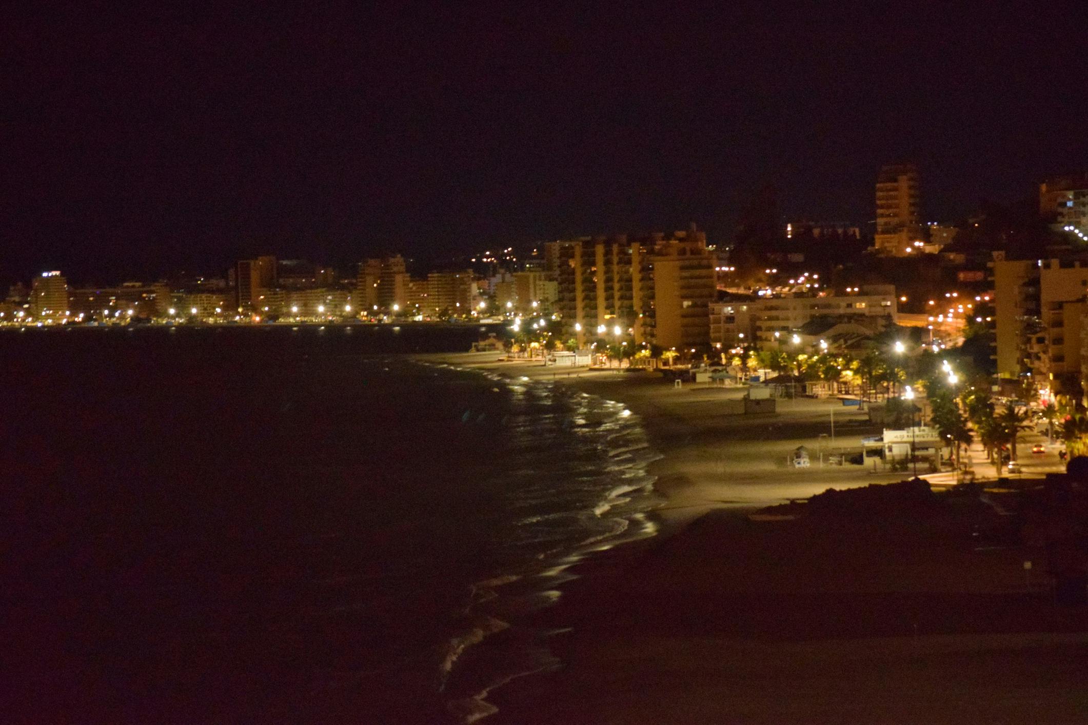 Fuengirola yöllä