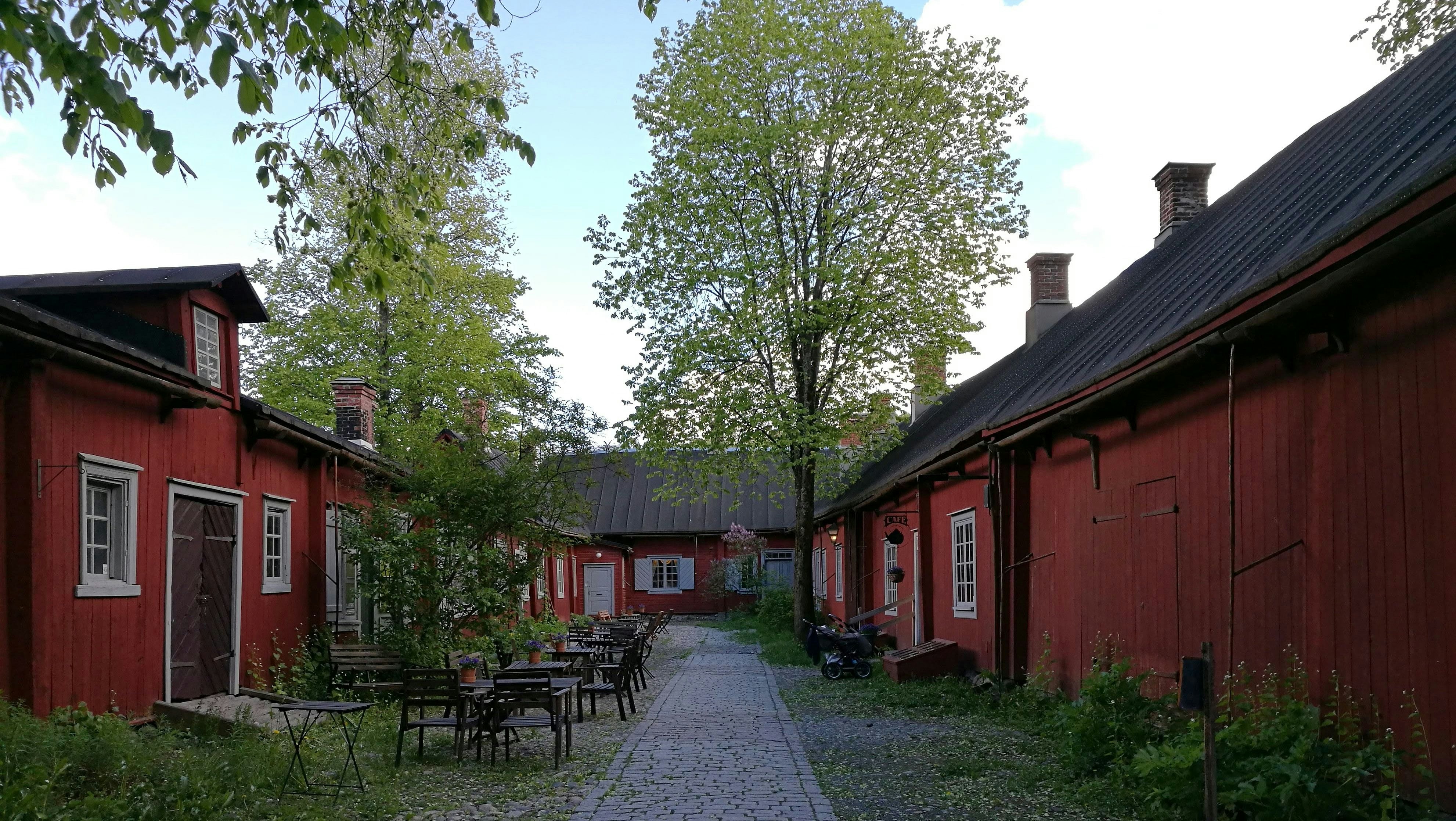 Experience Turku Highlights by Walking