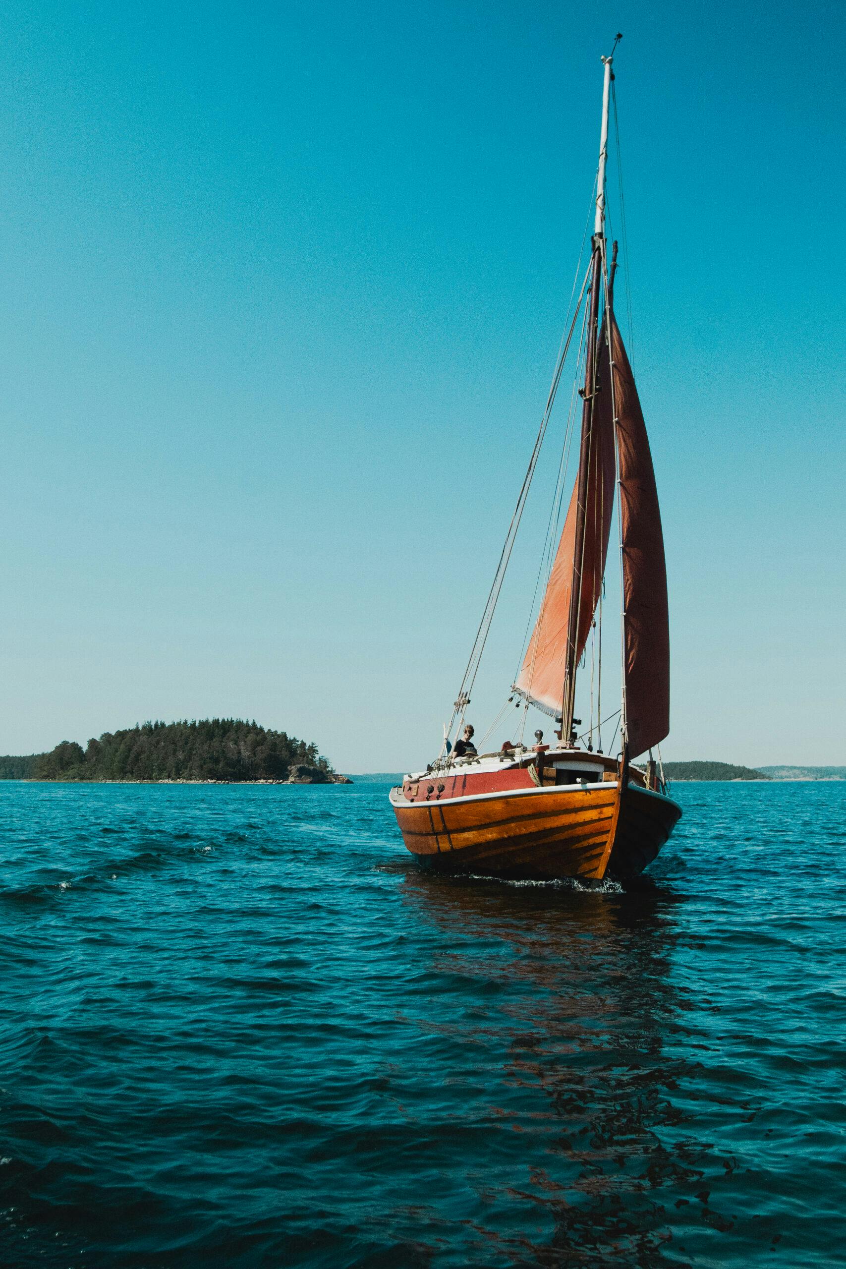 Tacksamheten purjehtii saaristossa