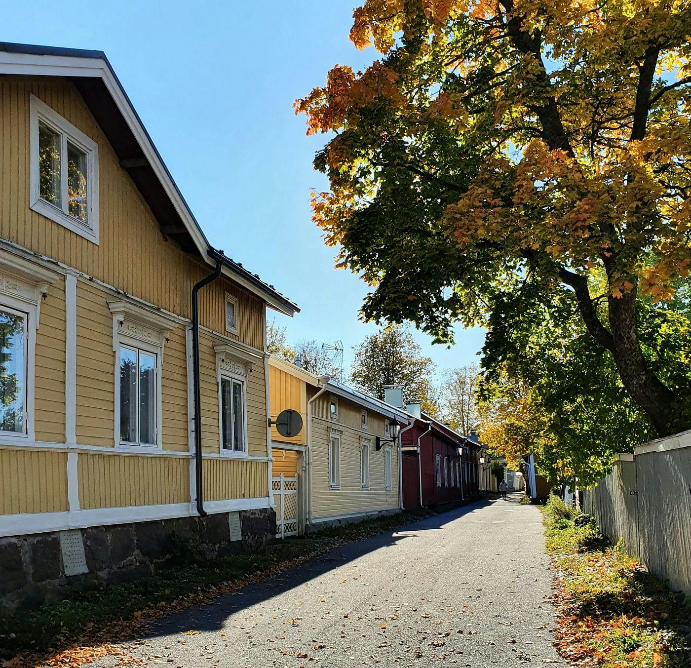 Magni Mundin kävelykierroksella tutustutaan Naantalin arkkitehtuuriin.