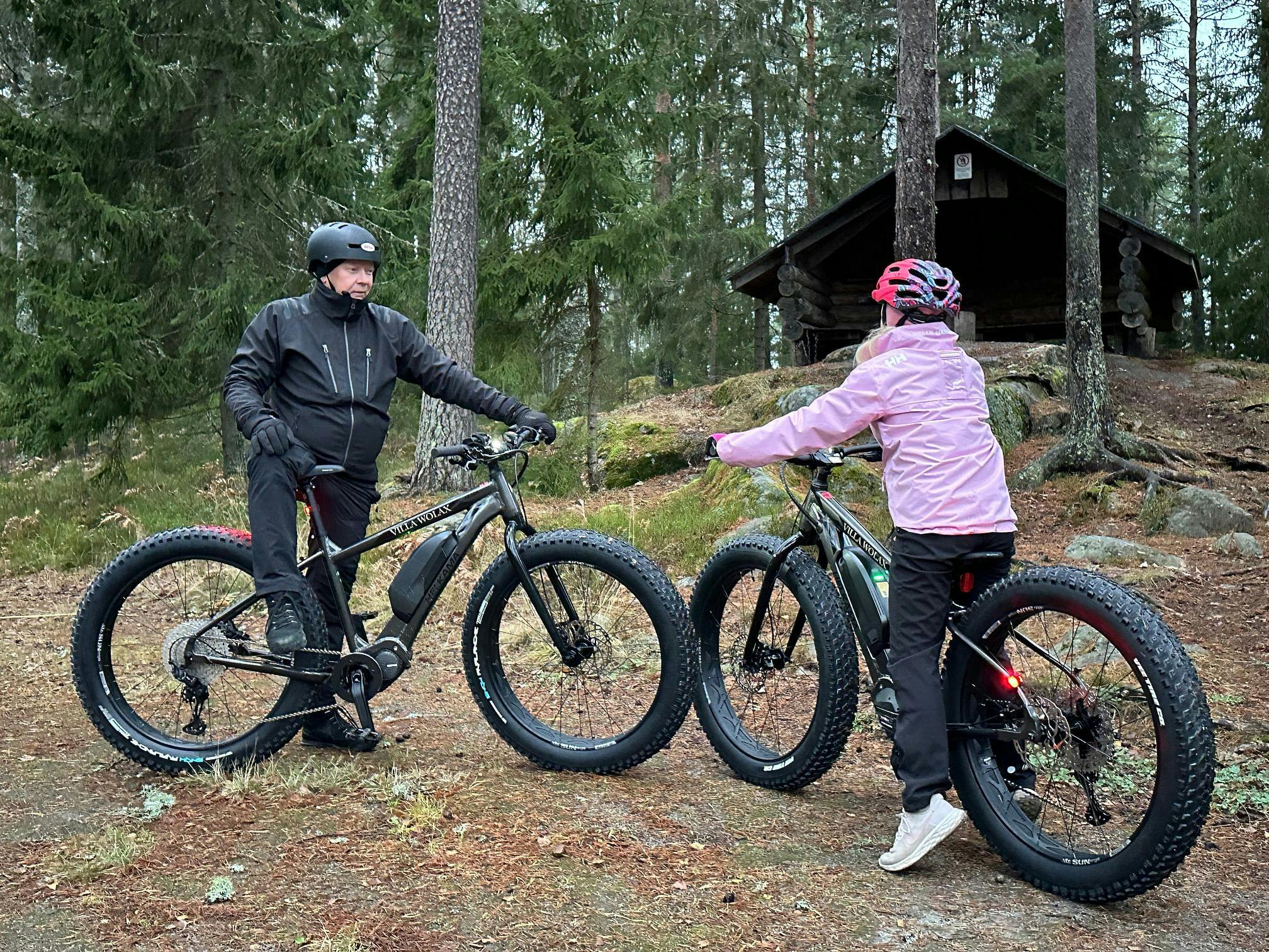 Villa Wolax vuokraa efatbikeja Turun saaristossa.
