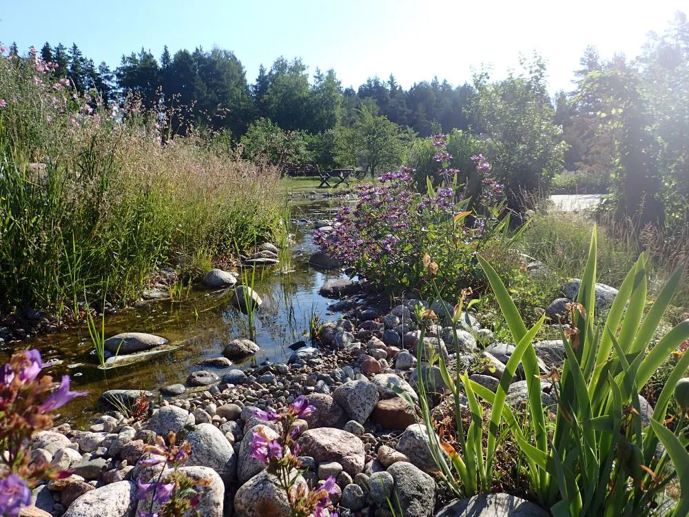 Kaninkolon kukkapuisto.