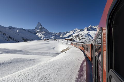 Gornergrat rautatie Sveitsin Alpeilla, Matterhorn vuori.