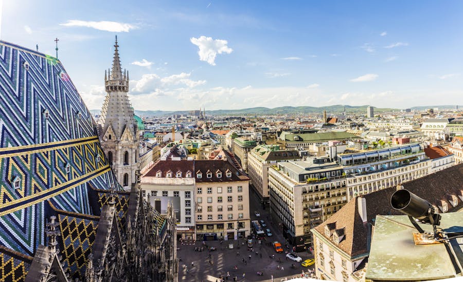 Panorama näkymä Wienin kaupungista ja rakennuksista