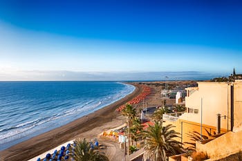 Näkymässä Playa del Ingles rantaviiva