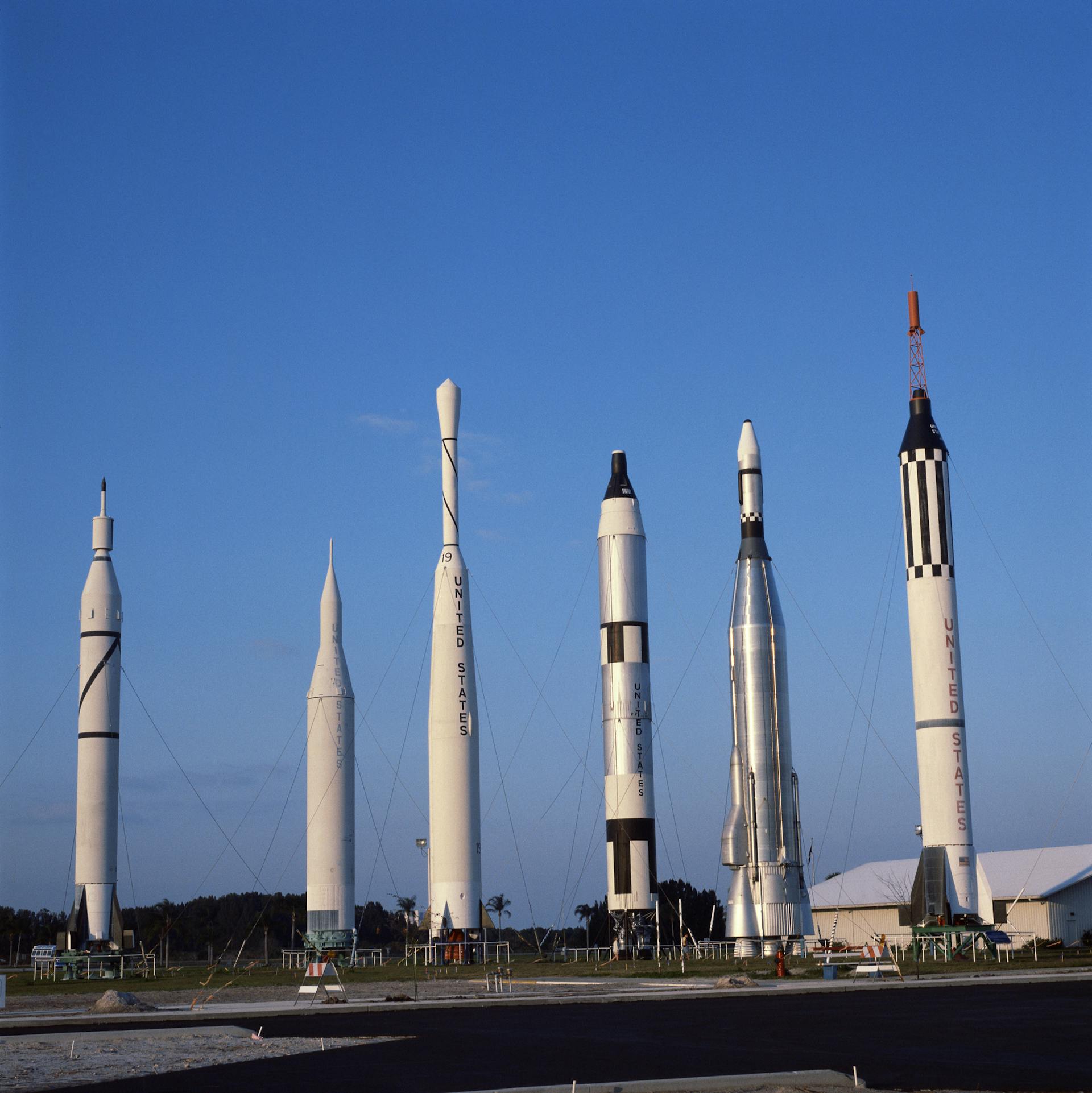 Kennedy Space Center - Cape Canaveral studion kuusi rakettia